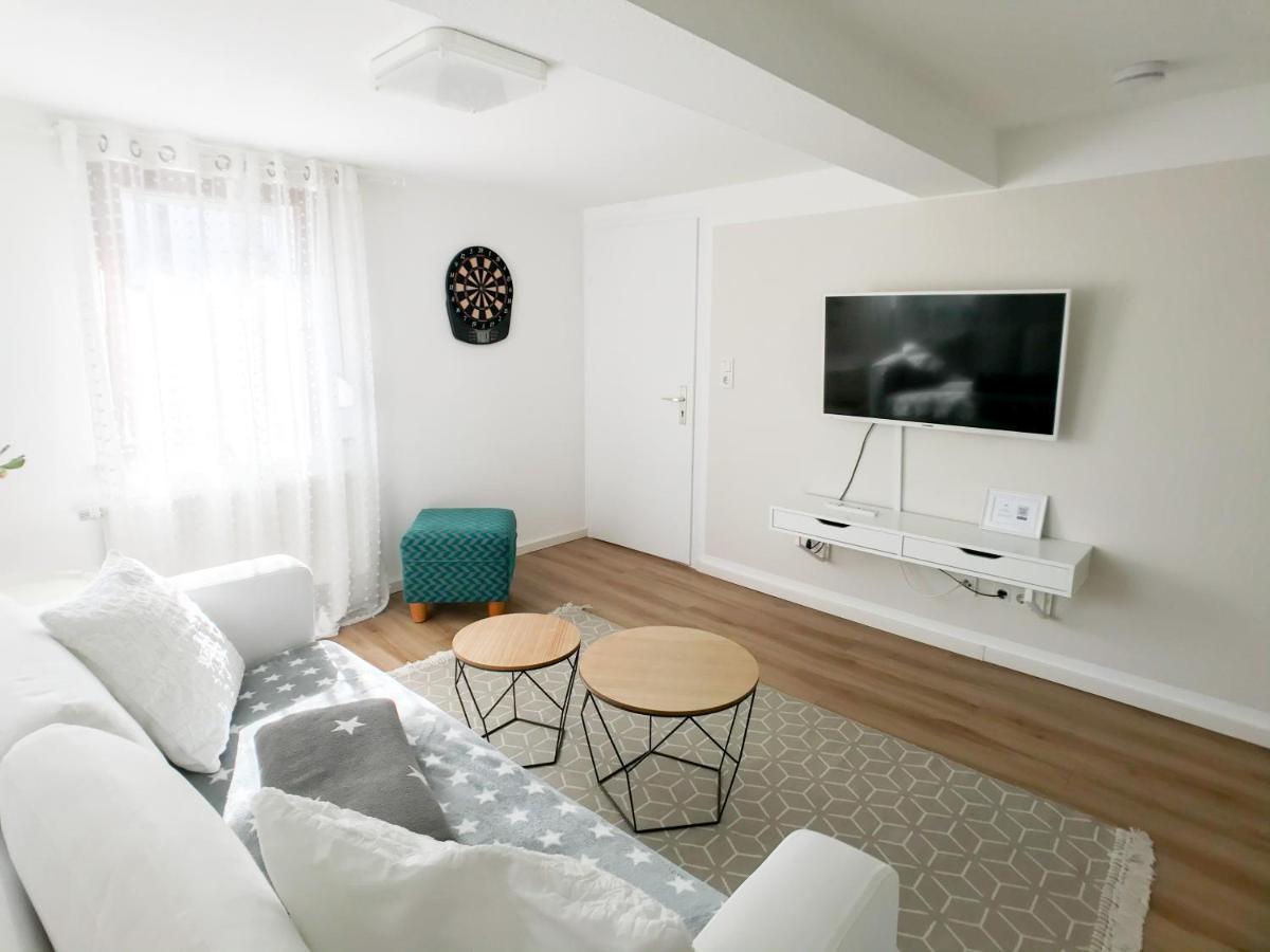 Dream Green Apartment 'Meadow' Gladenbach エクステリア 写真